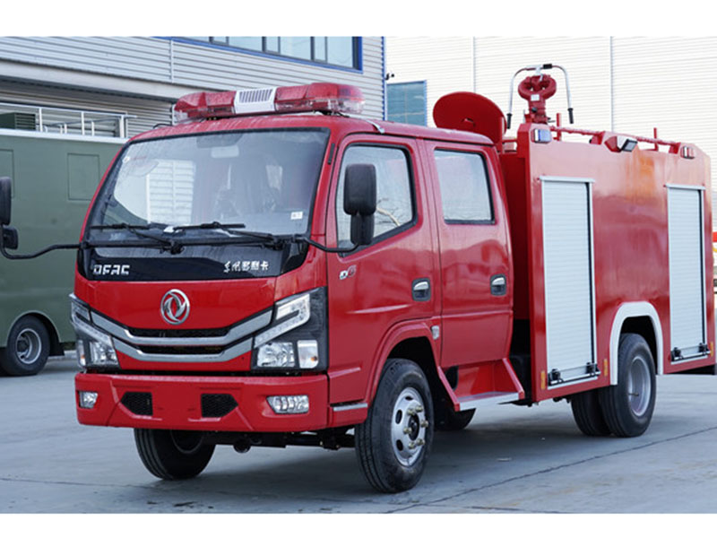 2.5噸多利卡水罐消防車