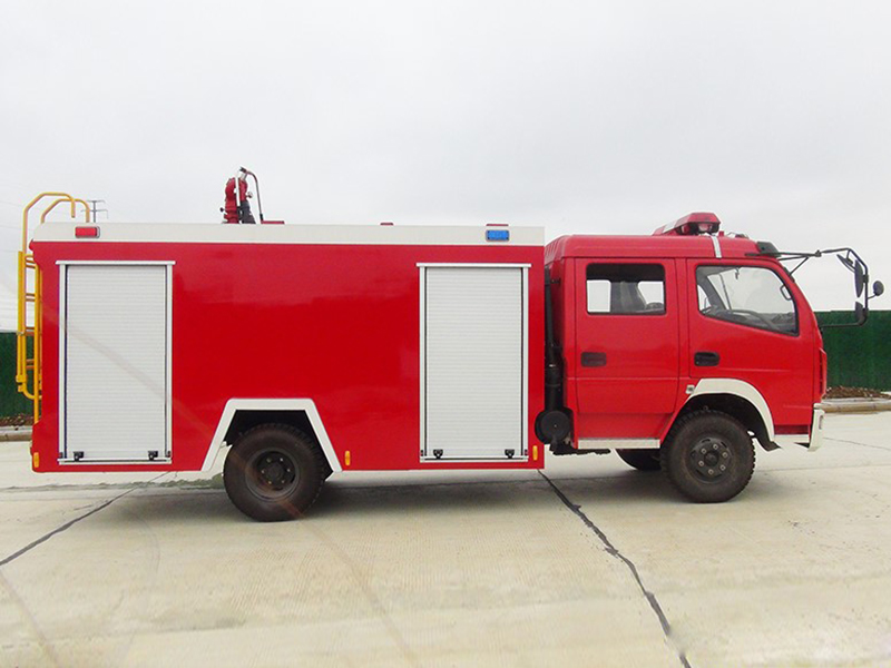東風大多利卡水罐消防車